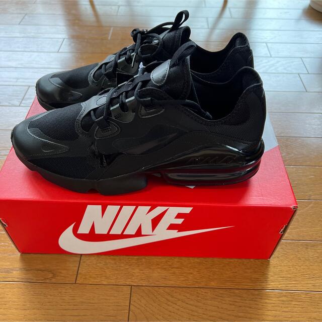 NIKE AIR MAX INFINITY 2