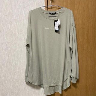 新品 タグ付き バックプリント ロゴ 長袖ロンT ガール(Tシャツ(長袖/七分))