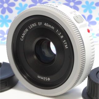 キヤノン(Canon)の極美品★Canon EF 40mm E2.8 STM ホワイト★単焦点レンズ★(レンズ(単焦点))