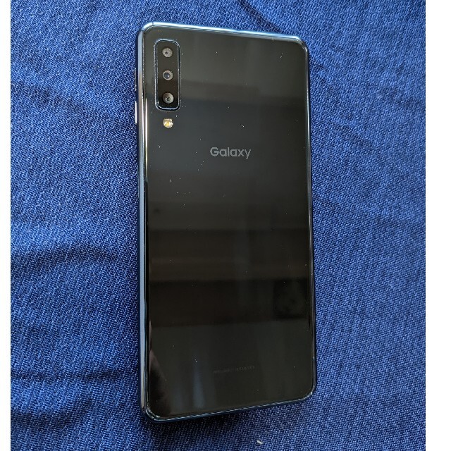 Galaxy(ギャラクシー)のGALAXY A7  ブラック　保護フィルム付　綺麗です。 スマホ/家電/カメラのスマートフォン/携帯電話(スマートフォン本体)の商品写真