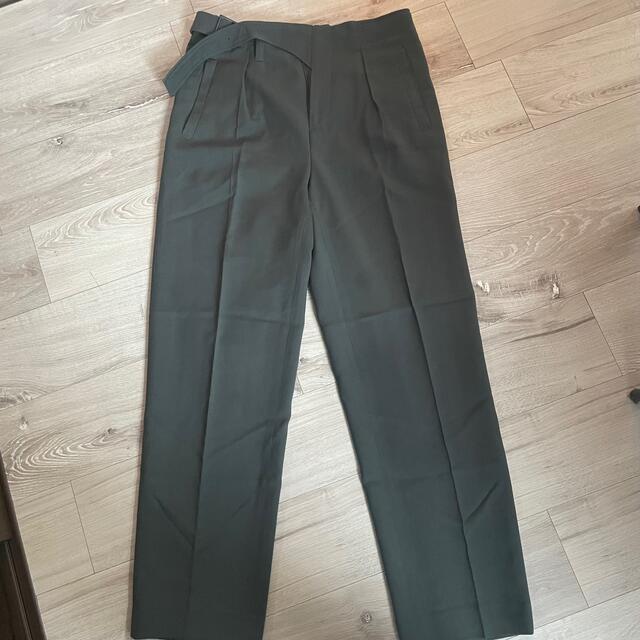 ☆ドイツ発*ZARA*新作*ベルトウエストタックパンツ/LIGHT GREY☆ 新品タグつき ♡ ZARA カーゴパンツ ベルト付き カーキ Sサイズ