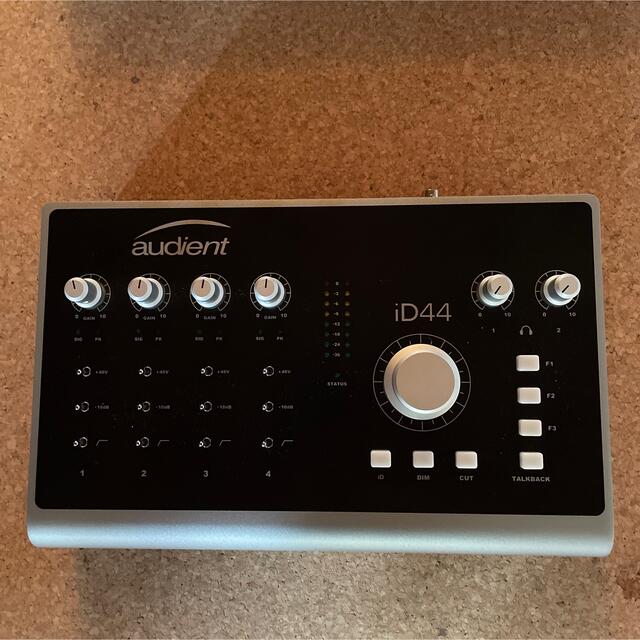 Audient iD44 Audient iD44