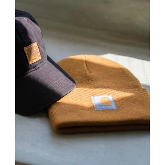 carhartt(カーハート)の【新品未使用品★ニット帽★キャラメル】カーハート★ニットキャップ★ユニセックス メンズの帽子(ニット帽/ビーニー)の商品写真