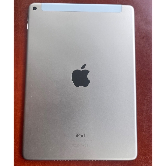 iPad(アイパッド)の【Apple正規品】iPad Air2  ゴールド 16G ケース付き⭐︎ スマホ/家電/カメラのスマートフォン/携帯電話(その他)の商品写真