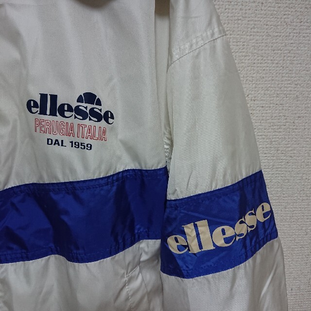 ellesse(エレッセ)のellesse ジャケット ウインドブレーカー スポーツ/アウトドアのテニス(ウェア)の商品写真