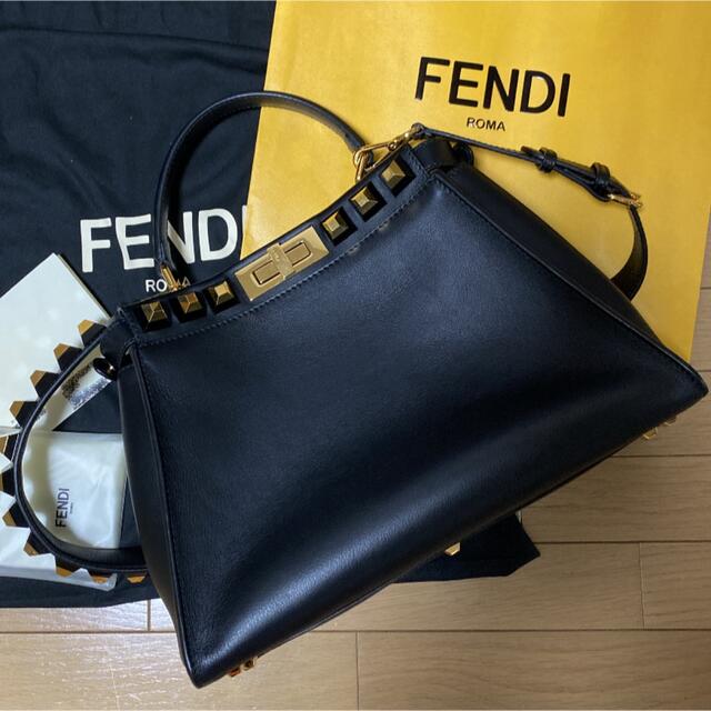 正規代理店 FENDI - ピーカーブ スタッズゴールドエディション FENDI ...