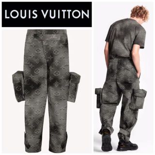 ルイヴィトン(LOUIS VUITTON)のLOUIS VUITTON モノグラム　カーゴパンツ　未使用(ワークパンツ/カーゴパンツ)