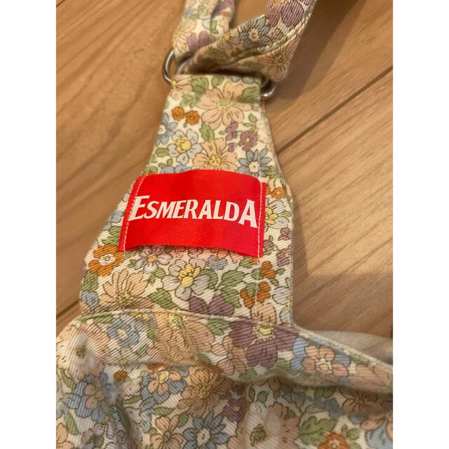 アカチャンホンポ(アカチャンホンポ)のエスメラルダ　ESMERALDA 授乳ケープ キッズ/ベビー/マタニティの外出/移動用品(その他)の商品写真