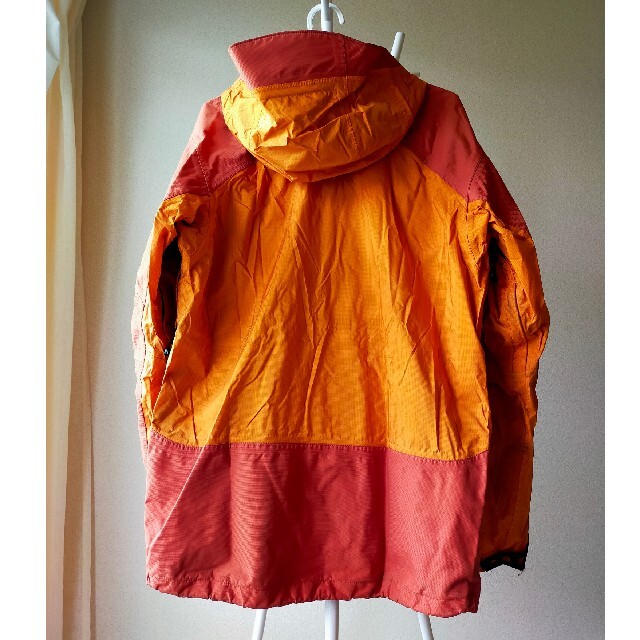Columbia(コロンビア)のコロンビア　Columbia　マウンテンパーカー　オレンジ メンズのジャケット/アウター(マウンテンパーカー)の商品写真