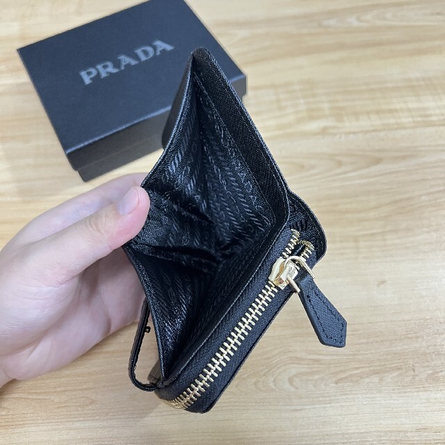 っていませ】 PRADA - ✨値下げ中✨ プラダ 二つ折り財布 さいふ 折り