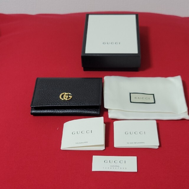 Gucci(グッチ)の新品未使用⭐GUCC　Iレザー　カードケース メンズのファッション小物(名刺入れ/定期入れ)の商品写真