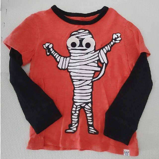 GAP Kids(ギャップキッズ)のGAP☆カットソー105cmハロウィン キッズ/ベビー/マタニティのキッズ服男の子用(90cm~)(Tシャツ/カットソー)の商品写真