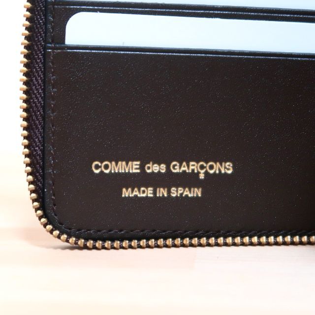 COMME des GARCONS(コムデギャルソン)の専用 新品 COMME des GARCONS レザー 茶 二つ折り 財布 レディースのファッション小物(財布)の商品写真