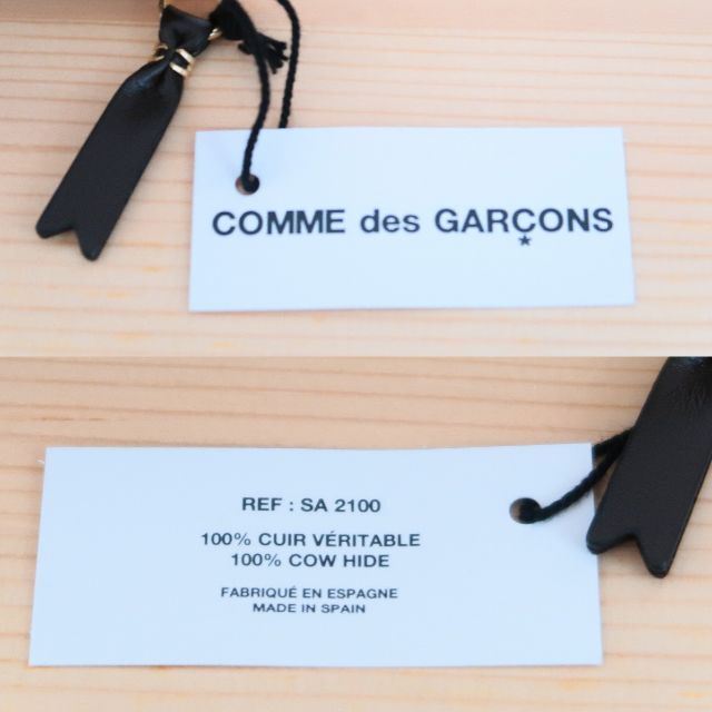 COMME des GARCONS(コムデギャルソン)の専用 新品 COMME des GARCONS レザー 茶 二つ折り 財布 レディースのファッション小物(財布)の商品写真