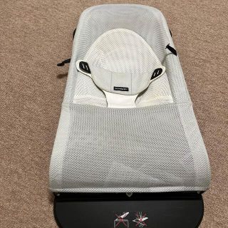 ベビービョルン(BABYBJORN)のベビービョルン　バウンサー　メッシュ　シルバーホワイト(その他)