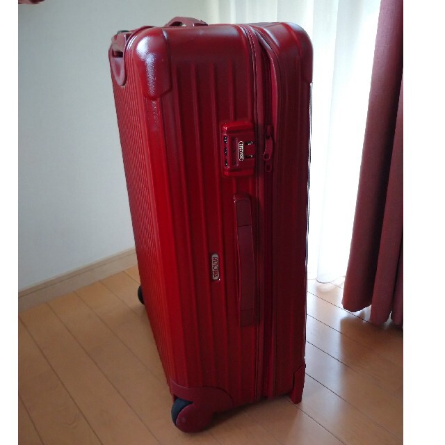 RIMOWA(リモワ)のRIMOWA スーツケース　サルサ　２輪　赤 レディースのバッグ(スーツケース/キャリーバッグ)の商品写真