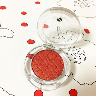 エチュードハウス(ETUDE HOUSE)の新品同様 赤 アイシャドウ(アイシャドウ)