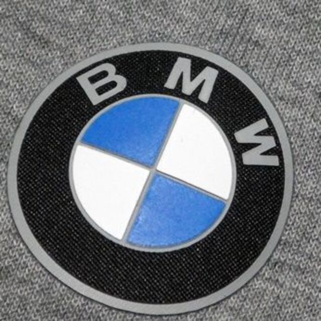BMW(ビーエムダブリュー)の新品 PUMA×BMW スウェットジャケット グレー Mサイズ(US Mサイズ) メンズのジャケット/アウター(その他)の商品写真