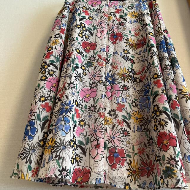 新品 トッカ 花柄花柄スカート 0