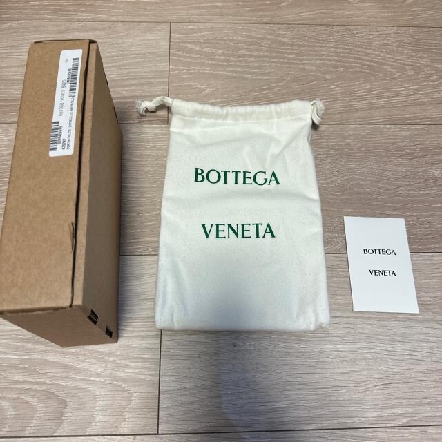 Bottega Veneta(ボッテガヴェネタ)のボッテガヴェネタの黒財布 メンズのファッション小物(長財布)の商品写真