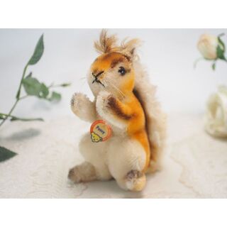 シュタイフ(Steiff)のシュタイフ★Possy Squirrel 14cm★リスのポッシー★Steiff(ぬいぐるみ)