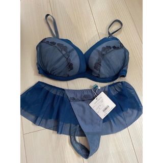 シュットインティメイツ(Chut! INTIMATES)のドレスイージーブラ STRING SHORTS C307(ブラ&ショーツセット)