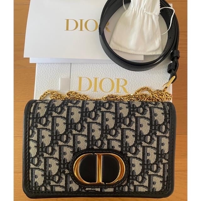 Christian Dior - DIOR 30 MONTAIGNE 2-IN-1 ポーチの通販 by mo Christian Dior - DIOR 30 MONTAIGNE 2-IN-1 ポーチの通販 by mo