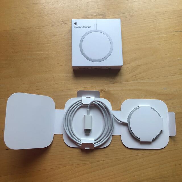 Apple(アップル)のアップル　Apple 充電器　 スマホ/家電/カメラのスマートフォン/携帯電話(バッテリー/充電器)の商品写真