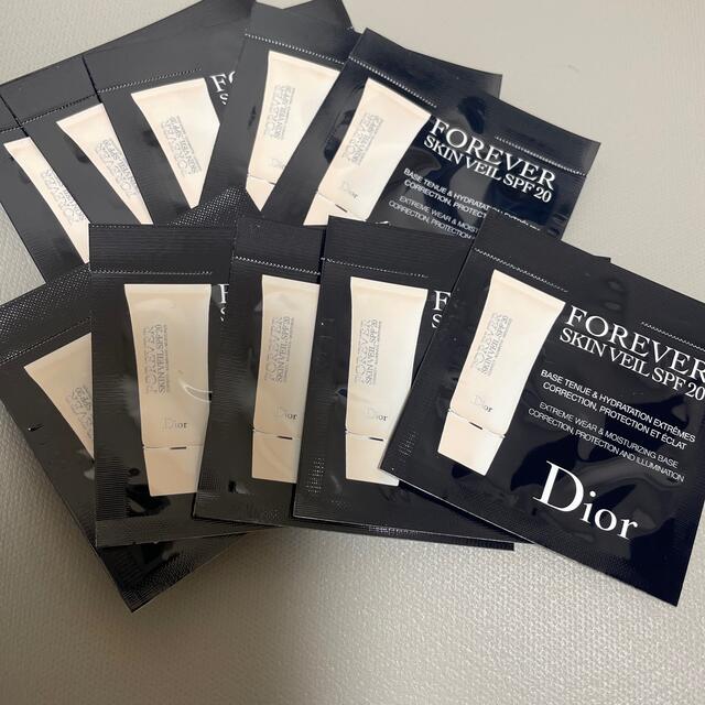 Dior(ディオール)のDior ディオールスキン フォーエヴァー スキン ヴェール 10包 コスメ/美容のベースメイク/化粧品(化粧下地)の商品写真