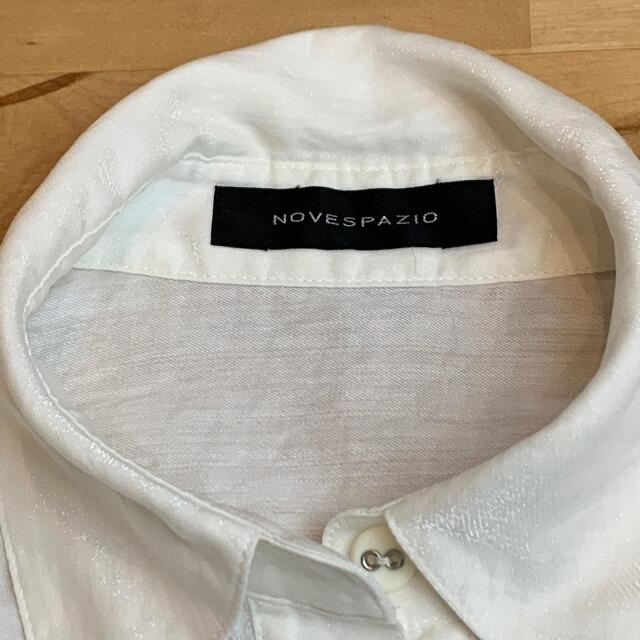 NOVESPAZIO(ノーベスパジオ)のNOVESPAZIO  ノーベスパジオ シャツ　半袖　ホワイト レディースのトップス(シャツ/ブラウス(半袖/袖なし))の商品写真