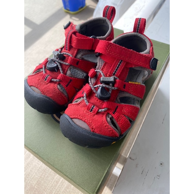 KEEN(キーン)のKEEN サンダル　スニーカー キッズ/ベビー/マタニティのキッズ靴/シューズ(15cm~)(スニーカー)の商品写真