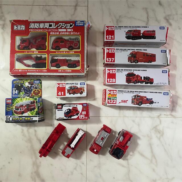OUTLET SALE トミカ15台プラスおまけ1台☆レアトミカイベントモデル非売品