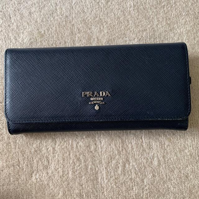 （美品）PRADA ファスナー長札 パスケース付 後F付きポケット