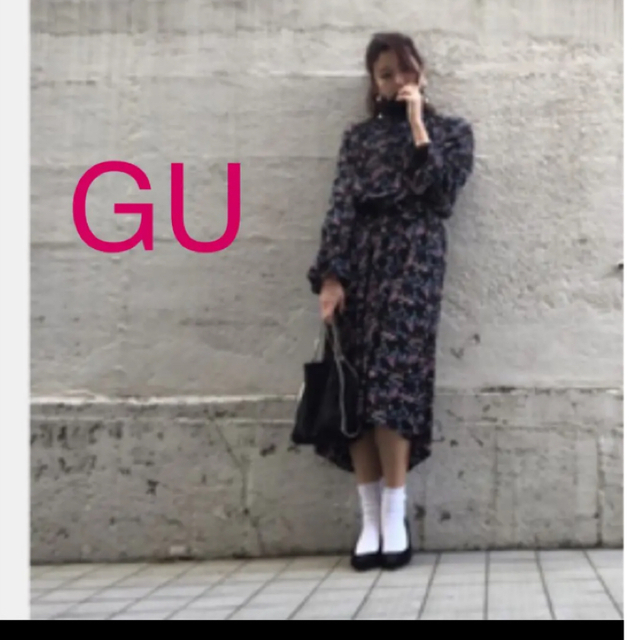 GU(ジーユー)のGU 花柄ワンピース レディースのワンピース(ロングワンピース/マキシワンピース)の商品写真