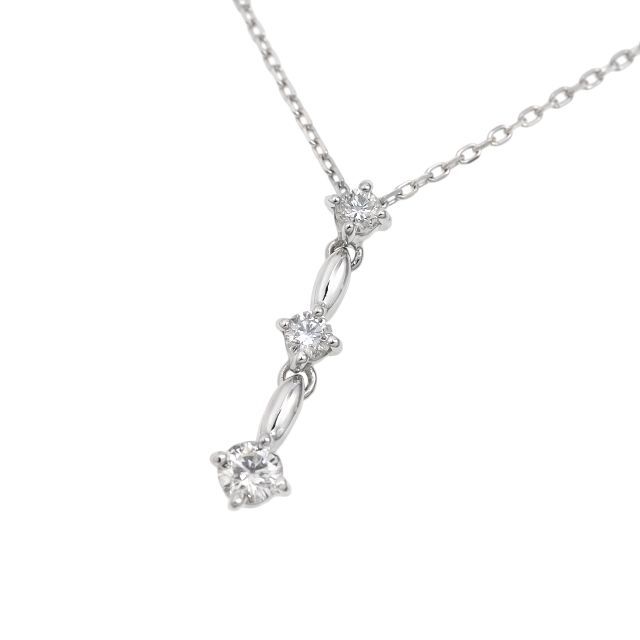 3石のダイヤモンドが輝くネックレス 40cm K18WG - ネックレス