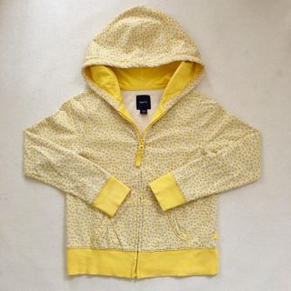 ギャップキッズ(GAP Kids)のナナコ様専用 GAP KIDS イエロー小花柄パーカー size130(ジャケット/上着)