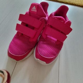 アディダス(adidas)のadidas21.5ｃｍ☆スニーカー(スニーカー)