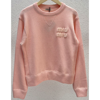 ミュウミュウ ニットセーターの通販 300点以上 | miumiuを買うならラクマ
