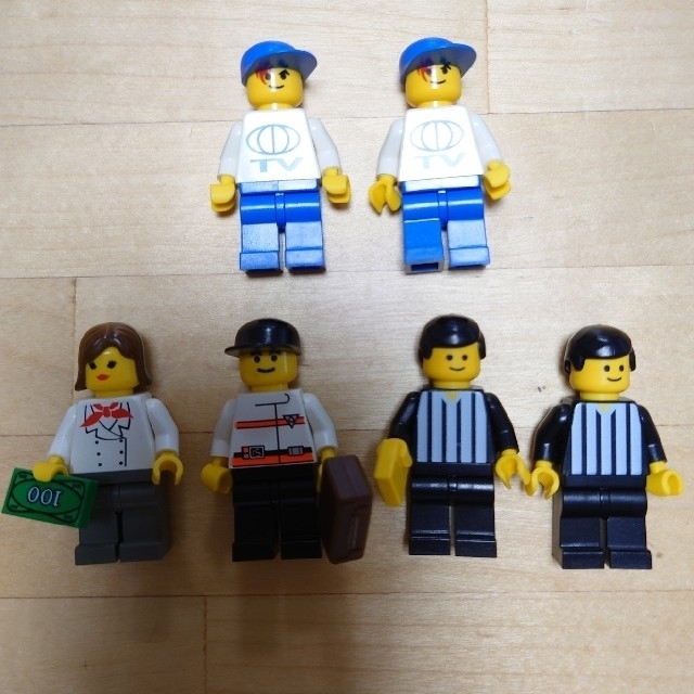 レゴ人形22体 サッカーコラボ・ベンチ付き