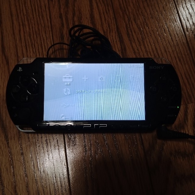 SONY(ソニー)のPSP-2000　本体 エンタメ/ホビーのゲームソフト/ゲーム機本体(携帯用ゲーム機本体)の商品写真