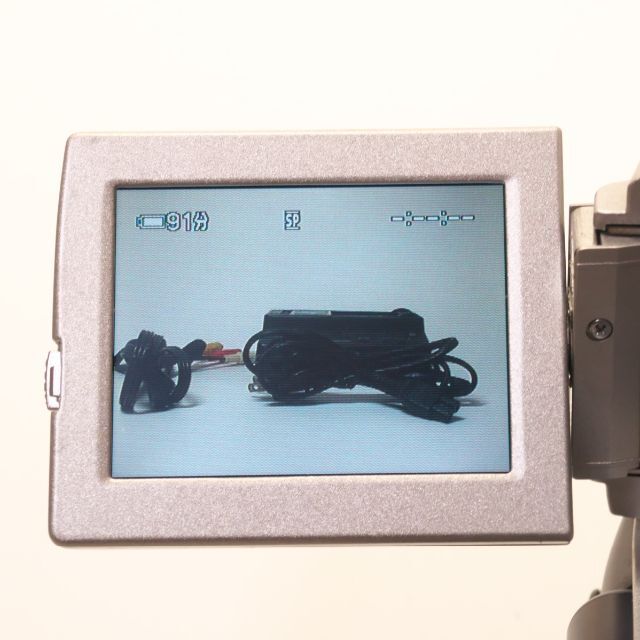 SONY(ソニー)のSONY デジタルビデオカメラ DCR-PC100 miniDVテープ再生に スマホ/家電/カメラのカメラ(ビデオカメラ)の商品写真
