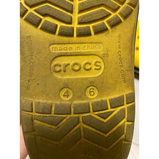 crocs(クロックス)のクロックス　黄色 レディースの靴/シューズ(サンダル)の商品写真