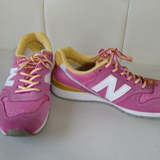 ニューバランス(New Balance)のNEWBALANCEスニーカー(スニーカー)