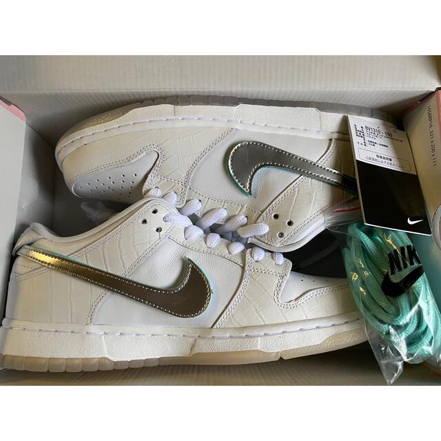 シュプリームDIAMOND SUPPLY CO. × NIKE SB DUNK WHITE