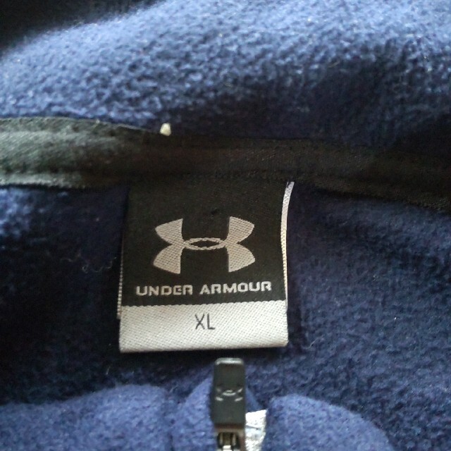 UNDER ARMOUR(アンダーアーマー)の大きいサイズ アメリカ古着 UNDER ARMOUR フリースハーフジップ XL メンズのトップス(その他)の商品写真