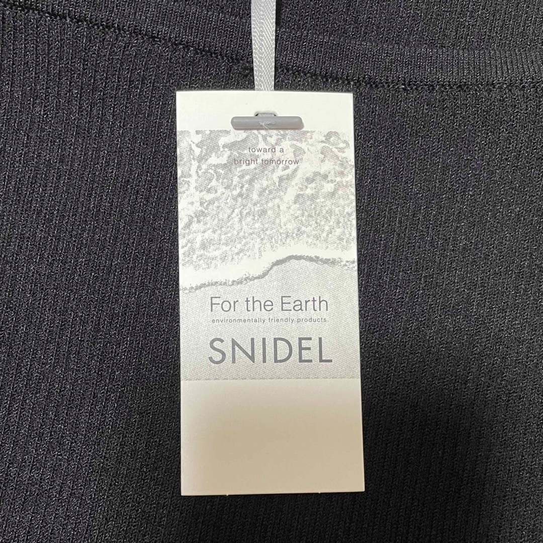 SNIDEL(スナイデル)のSNIDEL スナイデル  Sustainableスクエアニットプルオーバー レディースのトップス(ニット/セーター)の商品写真