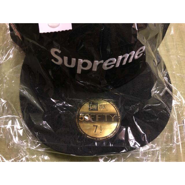 Supreme(シュプリーム)のSupreme New Era No Comp Box Logo 7 1/2 メンズの帽子(キャップ)の商品写真