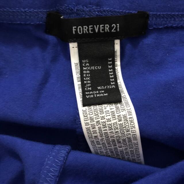 FOREVER 21(フォーエバートゥエンティーワン)のバイカーパンツ Mサイズ レディースのレッグウェア(レギンス/スパッツ)の商品写真