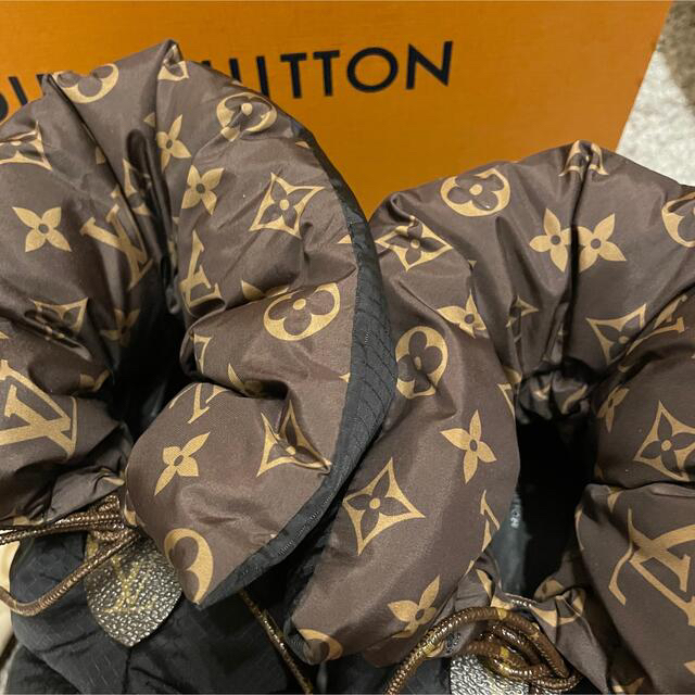LOUIS VUITTON - LOUIS VUITTON ルイヴィトン ピローライン アンクル