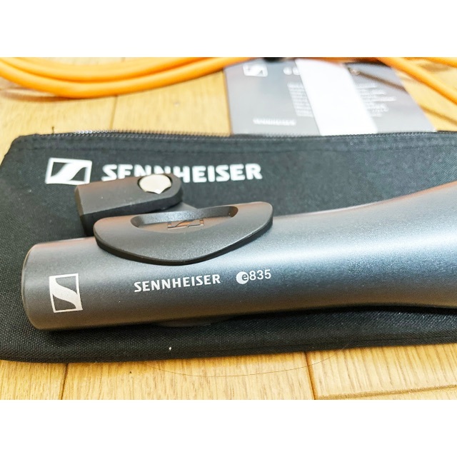 SENNHEISER(ゼンハイザー)のゼンハイザーe835 ダイナミックマイクとマイクケーブルセット 楽器のレコーディング/PA機器(マイク)の商品写真